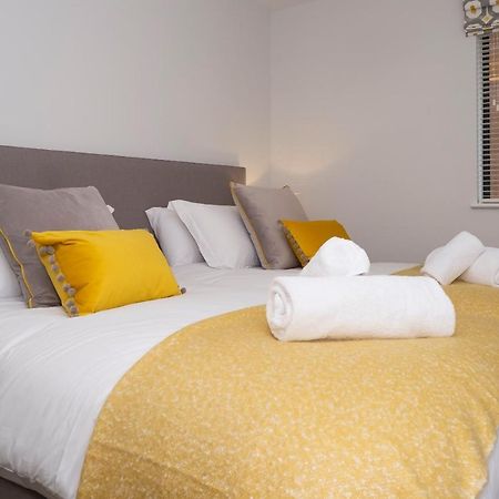 2 Putsborough - Luxury Apartment At Byron Woolacombe, Only 4 Minute Walk To Woolacombe Beach! Екстер'єр фото