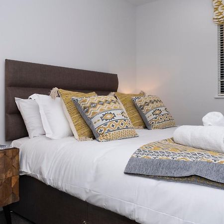 2 Putsborough - Luxury Apartment At Byron Woolacombe, Only 4 Minute Walk To Woolacombe Beach! Екстер'єр фото
