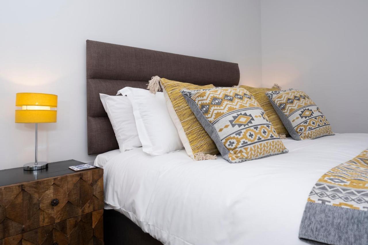 2 Putsborough - Luxury Apartment At Byron Woolacombe, Only 4 Minute Walk To Woolacombe Beach! Екстер'єр фото